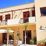 Tannure Hotell 3*